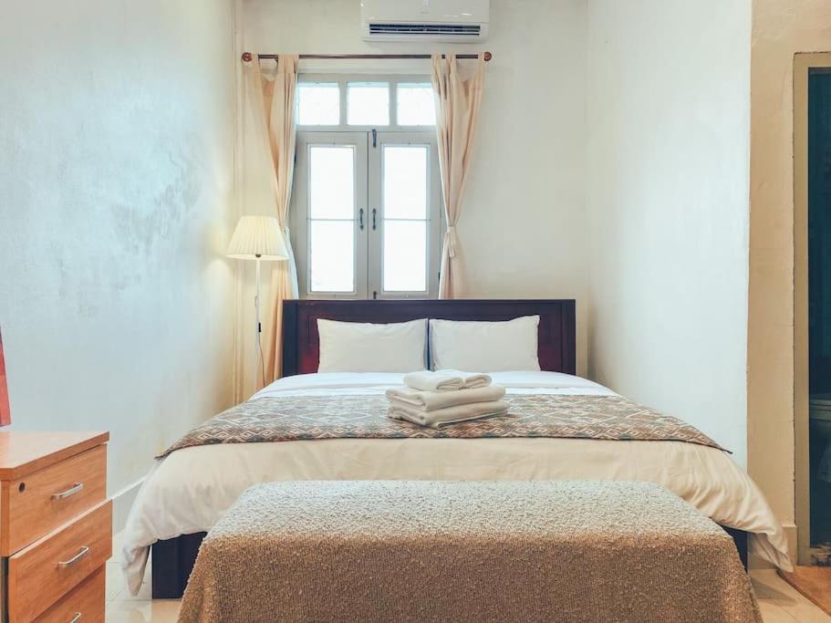 Sathiti Cafe & Bed Apartment Vientiane Luaran gambar